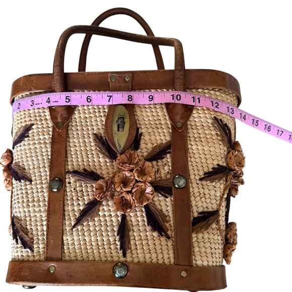 1960s Vintage Woven Straw Leather Floral Handbag Tote Purse Collectible Bag - Picture 7 of 11